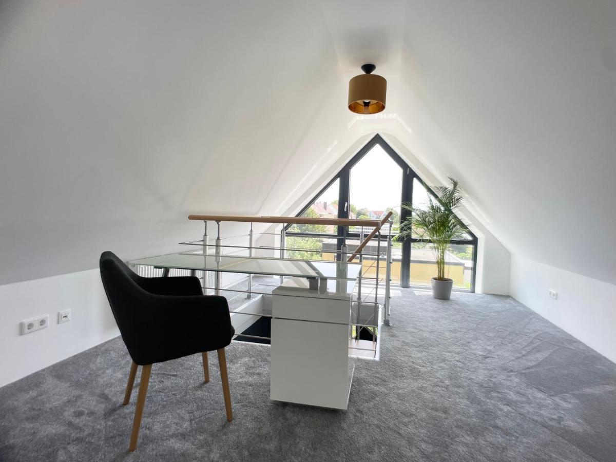 M-Style 04 Apartment Mit Balkon Und Gasgrill, 24H Self-Check-In, Free Parking, Netflix Nuremberg Ngoại thất bức ảnh